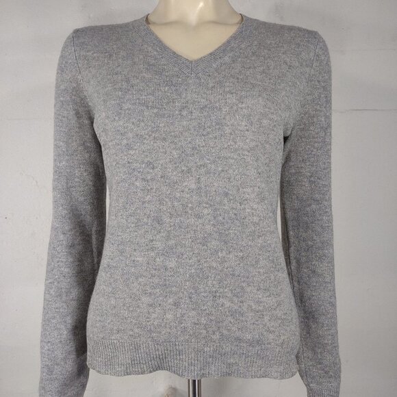 Isaac Mizrahi gray 100% Cashmere V-Neck pullover sweater ladies Small - Picture 1 of 6